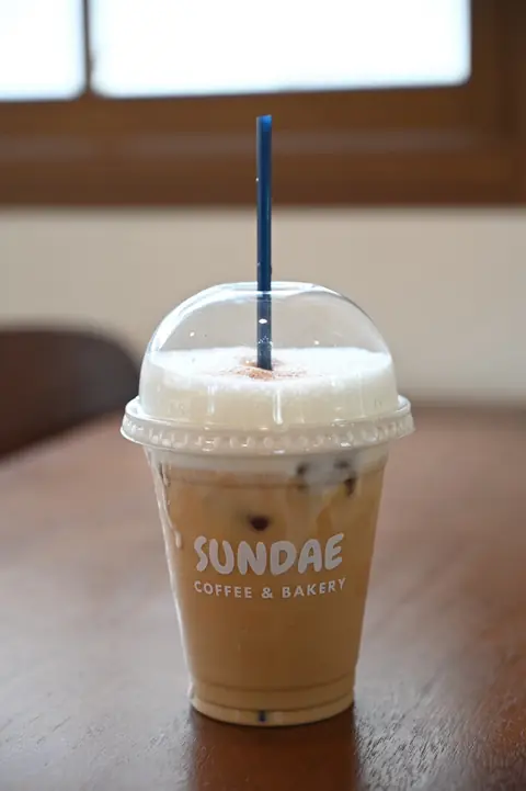 คาปูชิโน่เย็น Iced Cappuccino Sundae Coffee & Bakery