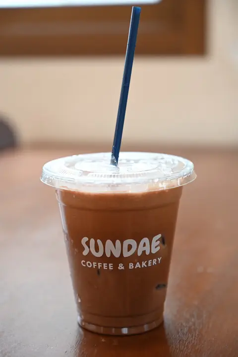 ช็อกโกแลตเย็น Iced Chocolate Sundae Coffee & Bakery
