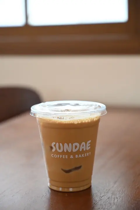เอสเย็น Es-Yen Sundae Coffee & Bakery